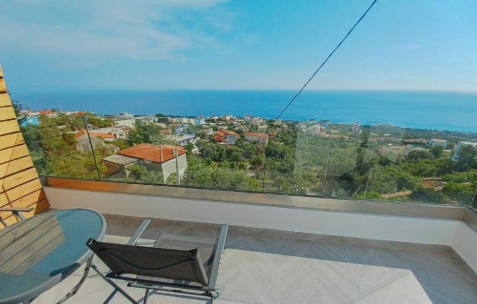 #3004-Ionian Pearl-Dhermi