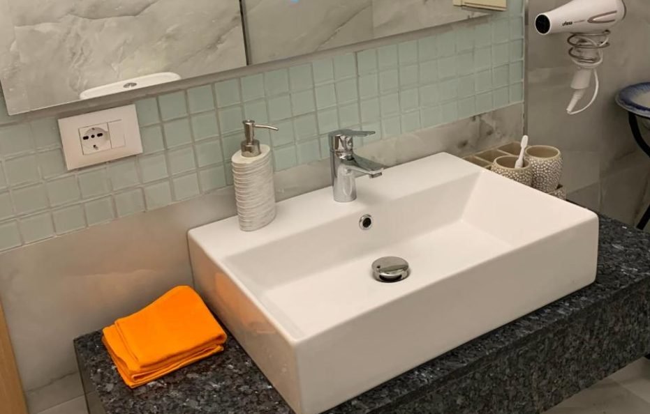 #2008-Villa Dyrrahu-Durres