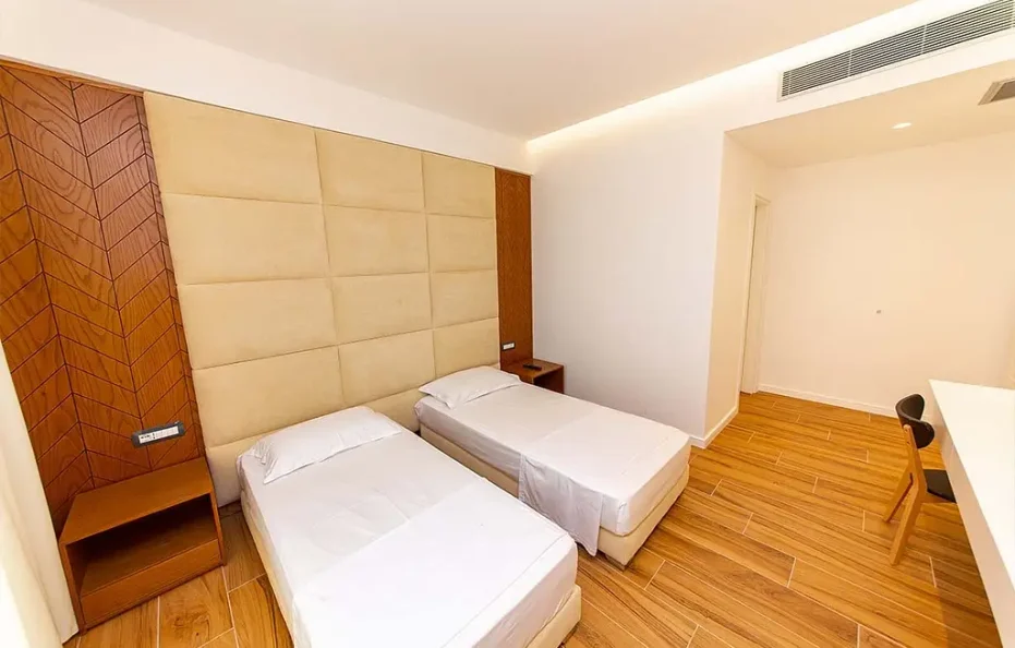 #9001-Inada Hotel-Ksamil